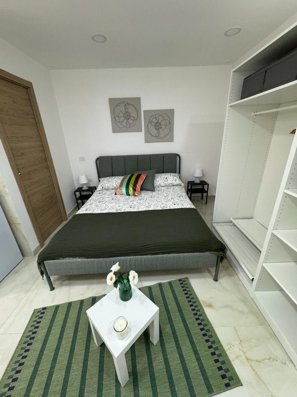 Terry House Naples
